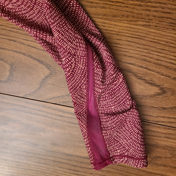 Calia Patterned Leggings with Deep Side Pockets in size XL - Picture 9 of 11